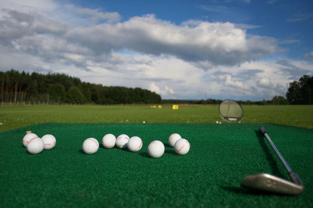 Golf Zajazd Zajaczkowo Slupsk Bagian luar foto