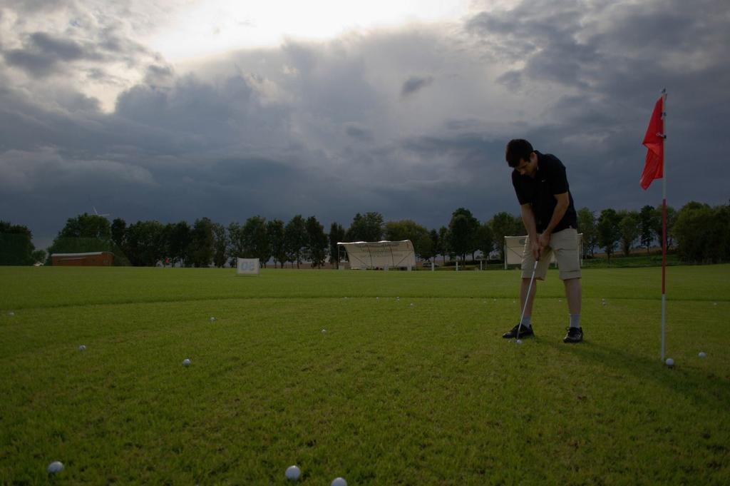 Golf Zajazd Zajaczkowo Slupsk Bagian luar foto